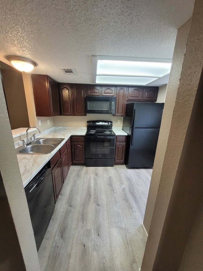 3316 Caldera Blvd in Midland, TX - Foto de edificio - Building Photo