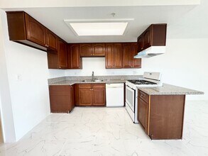 68210 Cll Las Tiendas in Desert Hot Springs, CA - Building Photo - Building Photo