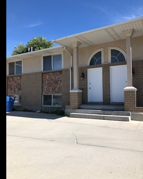 1650 N Trinnaman Ln in Lehi, UT - Building Photo