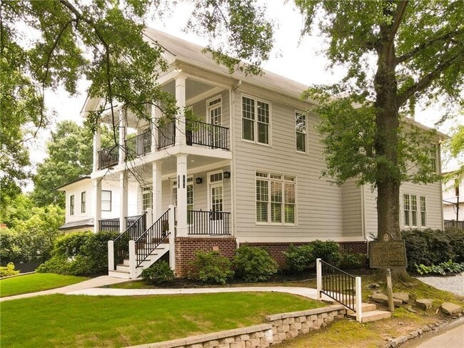 property at 1764 Defoor Ave NW