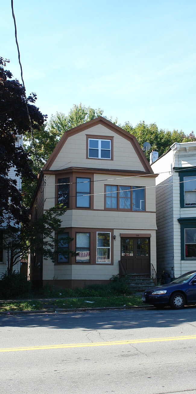 558 Washington Ave in Albany, NY - Building Photo - Building Photo