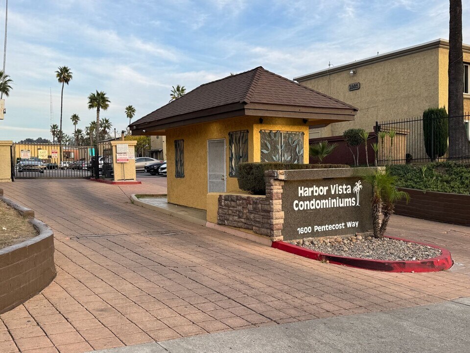 1619 Pentecost Way in San Diego, CA - Building Photo