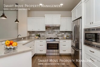 3246 E Front Runner Ln in Boise, ID - Building Photo - Building Photo