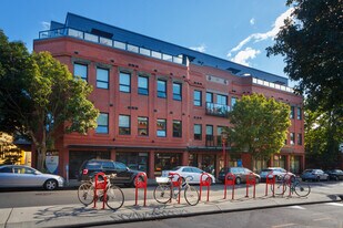 595 Pandora Ave in Victoria, BC - Building Photo