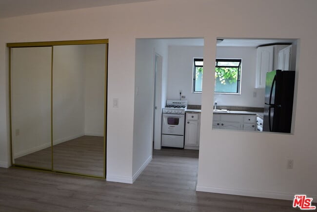 property at 4315 Globe Ave