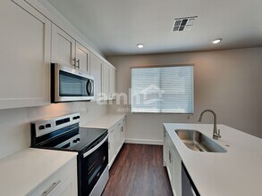 17157 W Lawrence Ln in Waddell, AZ - Building Photo - Building Photo