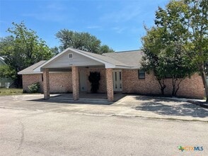 744 Hill Top Dr in Canyon Lake, TX - Building Photo - Building Photo