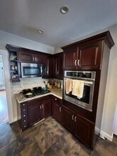 24 Cushing St in Medford, MA - Foto de edificio - Building Photo