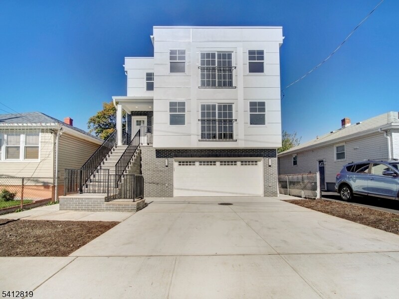 429 Niles St in Elizabeth, NJ - Building Photo