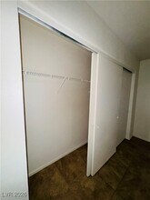 1150 N Buffalo Dr in Las Vegas, NV - Building Photo - Building Photo
