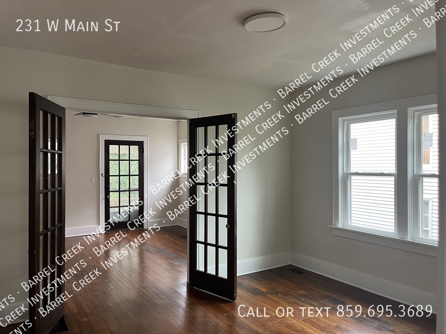 231 W Main St in Mount Sterling, KY - Building Photo