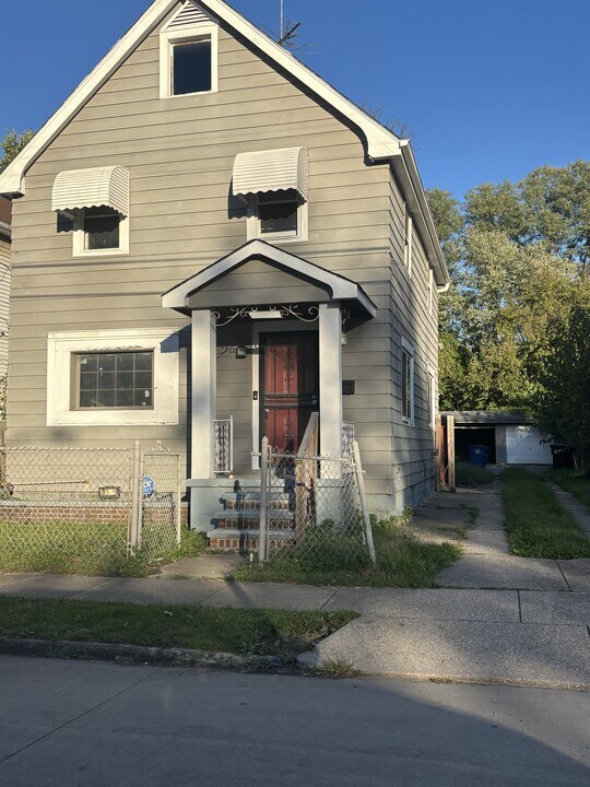 3069 E 67th St in Cleveland, OH - Building Photo
