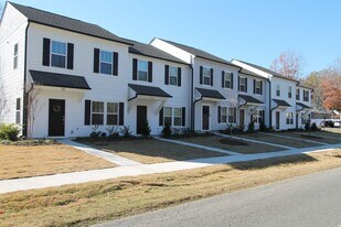 120 S Dorsett St in Oakboro, NC - Building Photo