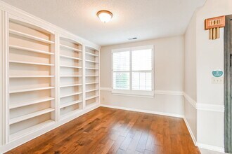 95 Fairoaks Dr in Oakland, TN - Building Photo - Building Photo