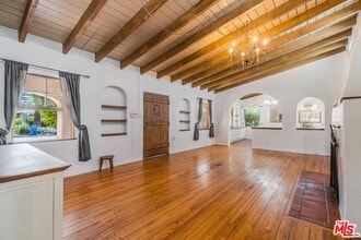 12255 Addison St in Los Angeles, CA - Building Photo - Building Photo