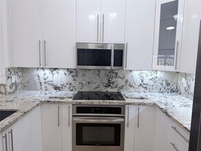 16948 SW 137th Passage in Miami, FL - Building Photo - Building Photo