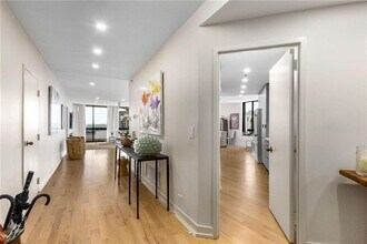 2660 Peachtree Rd in Atlanta, GA - Building Photo - Building Photo