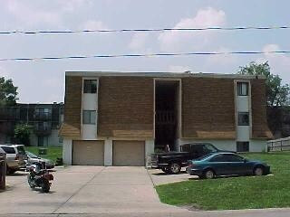 8618 Lane Ave in Raytown, MO - Foto de edificio