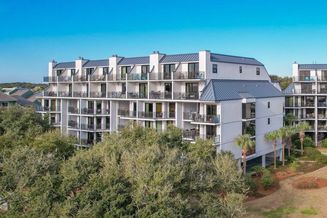 Shipwatch in Isle Of Palms, SC - Building Photo