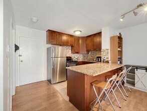 950 25th St NW in Washington, DC - Foto de edificio - Building Photo