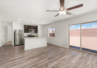 2623 Desi Loop in Belen, NM - Building Photo - Building Photo