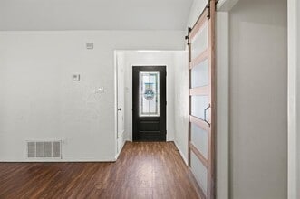 1237 N Knowles Dr in Saginaw, TX - Building Photo - Building Photo