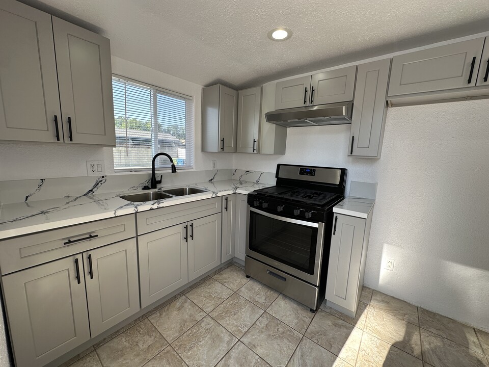 16018 Nordhoff St in Los Angeles, CA - Building Photo