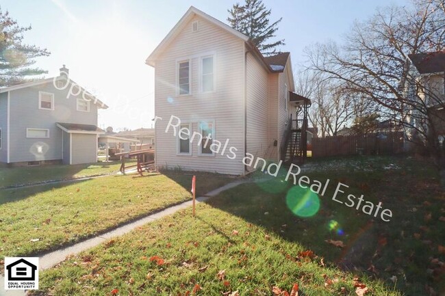 property at 1905 Hillside Ave