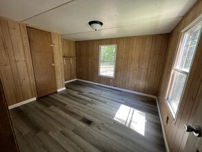 111 Whittle Park Dr in Seneca, SC - Building Photo - Building Photo