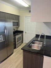 6492 Emerald Dunes Dr-Unit -103 in Royal Palm Beach, FL - Building Photo - Building Photo