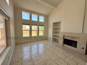 7689 Canberra Way in Riverside, CA - Building Photo - Building Photo