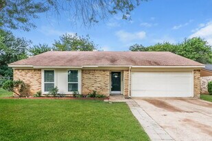 1721 Steinburg Ln in Fort Worth, TX - Building Photo