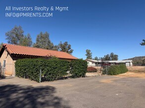 24916 Sao Paulo Way in Ramona, CA - Building Photo - Building Photo