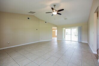 914 SW 25th St in Cape Coral, FL - Building Photo - Building Photo