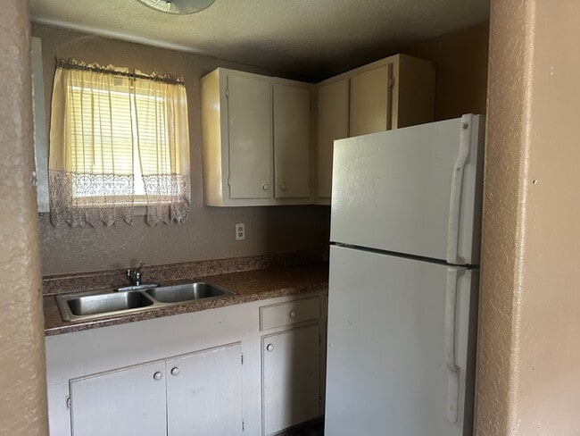 property at 310 S Avenue D