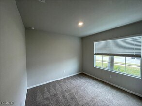 16645 Elkhorn Coral Dr in North Fort Myers, FL - Building Photo - Building Photo