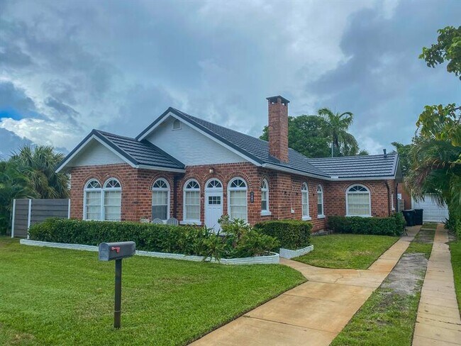 property at 1007 N K St