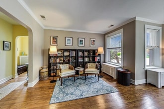 21 Le Moyne Pkwy in Oak Park, IL - Building Photo - Building Photo