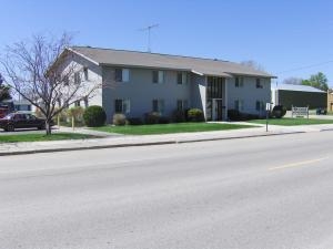 372 4th St in Audubon, MN - Building Photo