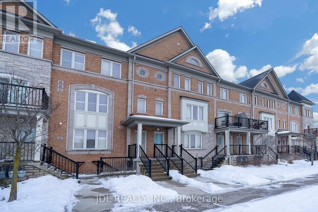 2081 Bur Oak Ave in Markham, ON - Building Photo - Building Photo