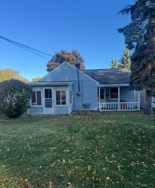 1502 E Gunn St in Appleton, WI - Building Photo