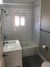 1914 W Holly St in Phoenix, AZ - Building Photo - Building Photo