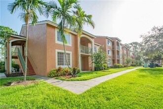 1220 Wildwood Lakes Blvd in Naples, FL - Building Photo - Building Photo