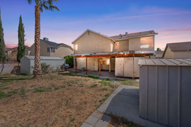 42851 Lemonwood Dr in Lancaster, CA - Building Photo - Building Photo