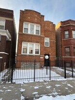 6840 S Champlain Ave in Chicago, IL - Building Photo