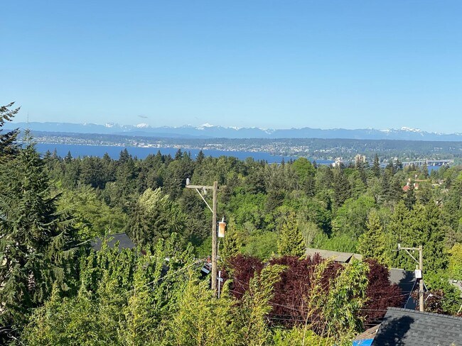 2322 E Ward St in Seattle, WA - Building Photo - Building Photo