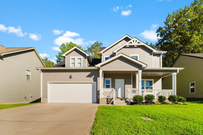 property at 2901 Teakwood Dr
