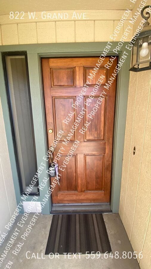 822 W Grand Ave in Porterville, CA - Building Photo - Building Photo