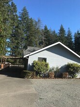 21020 SE 358th St in Auburn, WA - Foto de edificio - Building Photo