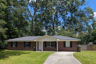 191 Egret Cir in Richmond Hill, GA - Building Photo - Building Photo